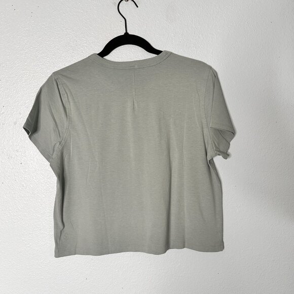 Lululemon Train To Be Tee Mint Green 8 Short Sleeve Tshirt Womens - Picture 4 of 4